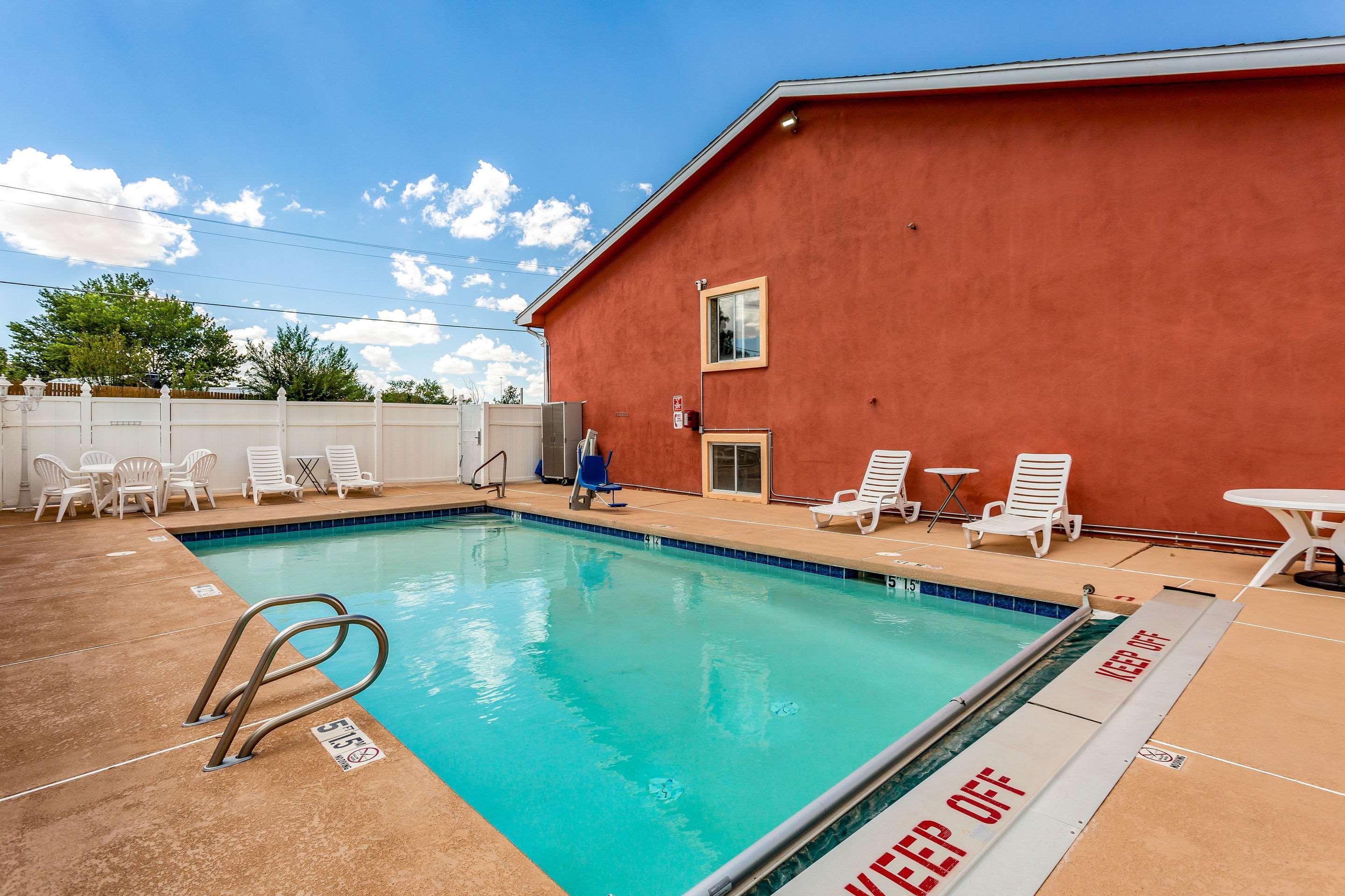 Quality Inn Los Lunas Kültér fotó
